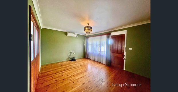 Comfortable three-bedroom home near Emerton Village - Photo 1