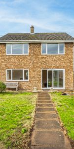 Available unfurnished from 01/12/2025 - Photo 3