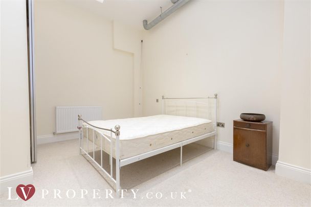 Dakota Apartment, James Street, St. Pauls Square, Jewellery Quarter, B3 1SD - Photo 1
