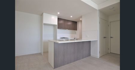 Modern 2 Bedroom Apartment with Tiles in Living room - Photo 4