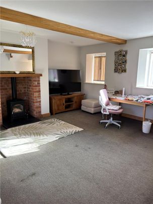 3 bedroom barn conversion to rent - Photo 1