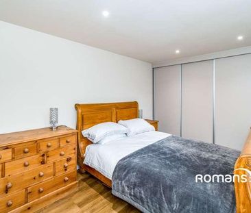 Longwood Road, Owslebury, Winchester, Hampshire, SO21 - Photo 6