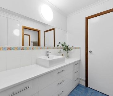 Stylish, Spacious & Set for Easy Living in Golden Grove! - Photo 3