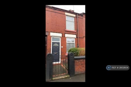 2 bedroom terraced house to rent - Photo 2