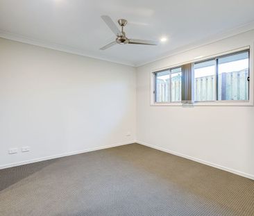 Perfect Family Home With Extra Space! - Photo 6