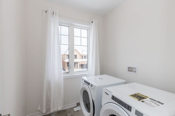 For Lease - 86 Nottingham Road Unit# Main, Barrie, Ontario - Photo 1