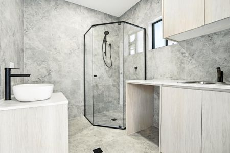 11B Edna Avenue, Toongabbie NSW 2146 - Studio For Rent | Domain - Photo 3