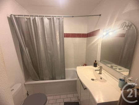 Location Appartement 2 pièces 48m² MONTIGNY LES METZ 57950 - Photo 4