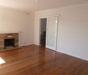 66 Riviera Road, Avondale Heights VIC 3034 - House For Rent | Domain - Photo 1