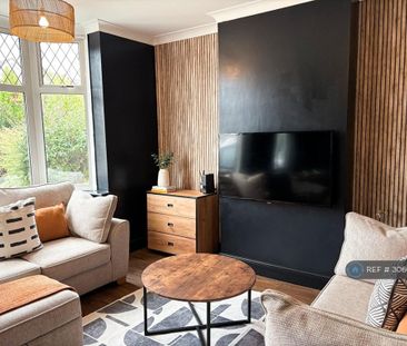 6 bedroom semi-detached house to rent - Photo 1