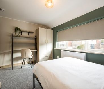 1 bedroom in a house share to rent - Photo 6