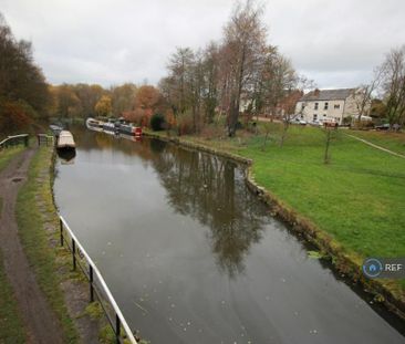 4 bedroom end of terrace house to rent - Photo 5
