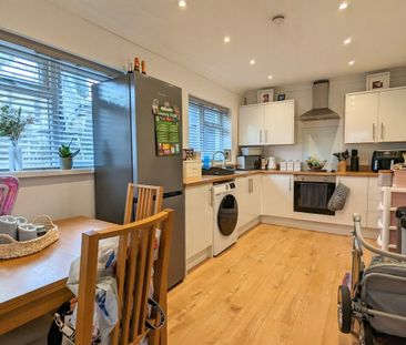 Pendre Crescent, Llanharan, PONTYCLUN - Photo 6