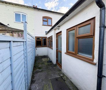 2 bedroom house to rent - Photo 1