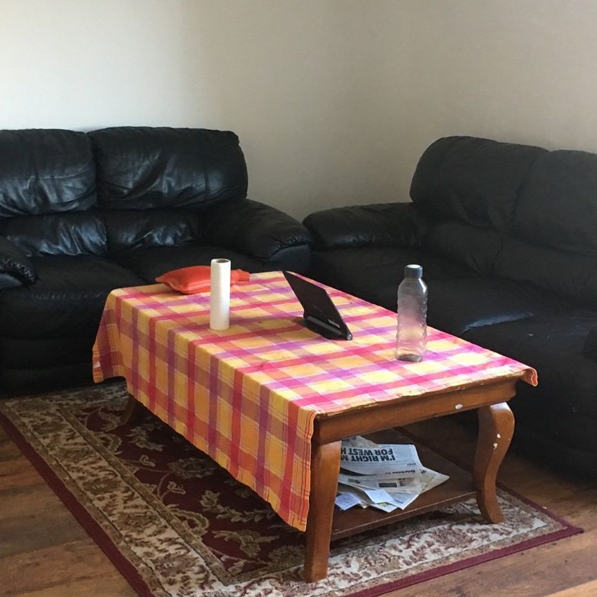 2 Bed Flat, Hutchison Road, EH14 - Photo 1