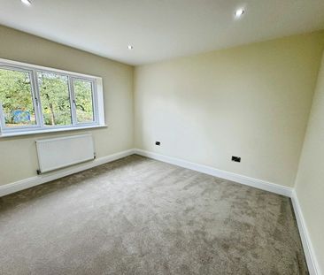 Donnerville Gardens, Admaston, Telford, TF5 - Photo 2