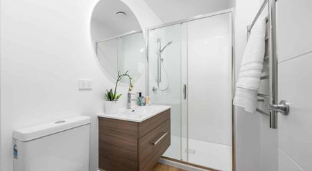 Modern 2 bedroom townhouse! - Photo 5