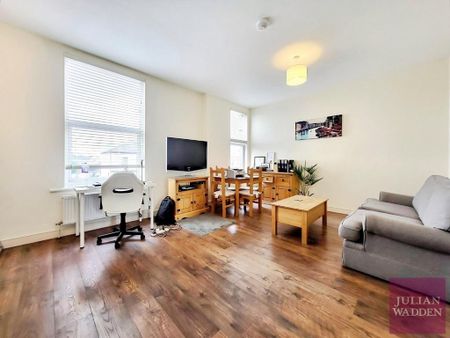 1 bedroom flat to rent - Photo 2