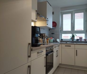 schicke 2- Zimmerwohnung mit Einbauküche in Citylage von 19053 Schw... - Foto 2