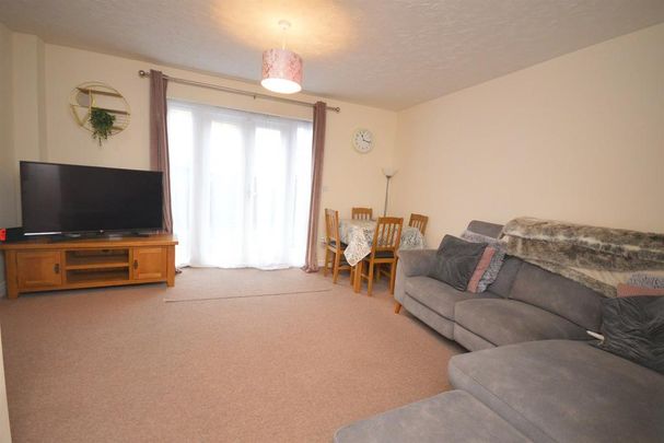 2 bedroom terraced house to rent - Photo 1