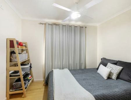 Royal Park - Photo 2