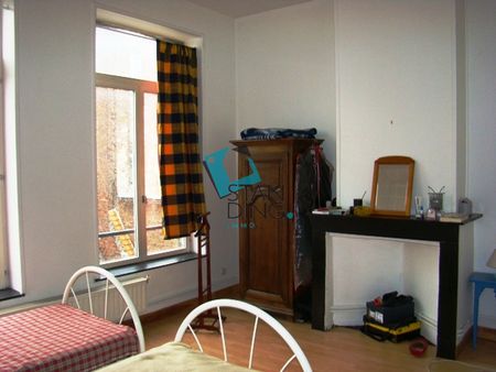 LILLE – Rue du Maire André À deux pas du métro République - Photo 4