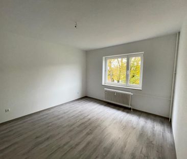 Erstbezug nach Sanierung! Attraktive 3-Zimmer-Wohnung in idyllische... - Foto 1