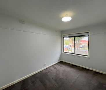Comfortable Family Living - Photo 5