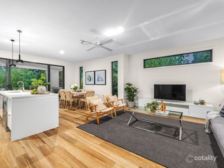 Poets Corner … Let's Entertain! - Photo 5