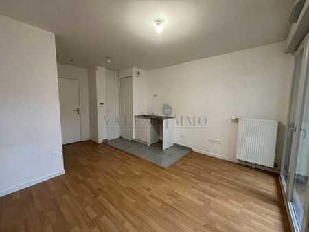 Location Appartement 1 pièce 21m² - Photo 2