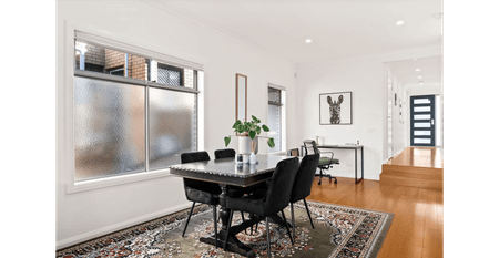 Spacious Family Home with Stunning Parkland Views - Photo 3