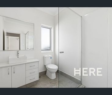 Easy-Care Living in the Heart of East Victoria Park - Photo 6