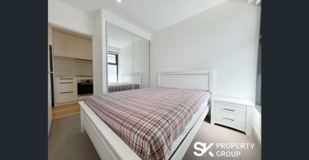 Carnegie Two Bedrooms Apartment - Fully Furnished - Photo 4