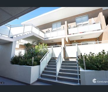 Very Spacious 1 Bedroom Apartment - Photo 6