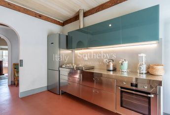 Elegant apartment in the historic centre of Lucca