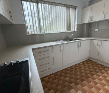 View Wednesday at 2.30pm - 2.45pm - Photo 2