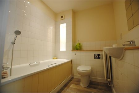 Kingfisher Drive, Kent, London - Photo 5
