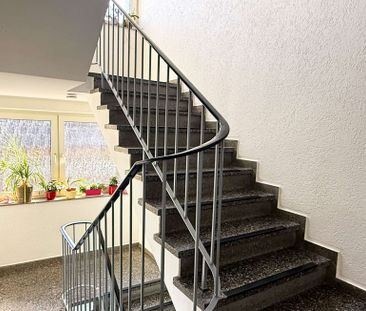 KR-HÜLS: MODERNISIERTE 3-ZIMMERWOHNUNG IN RUHIGEM & SEHR GEPFLEGTEM... - Photo 1