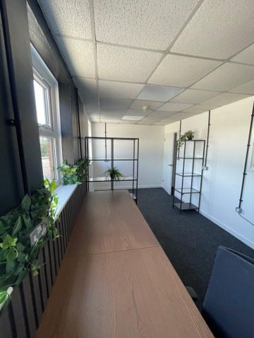 Property to rent - Photo 3