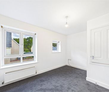 2 bedroom semi-detached house to rent - Photo 5