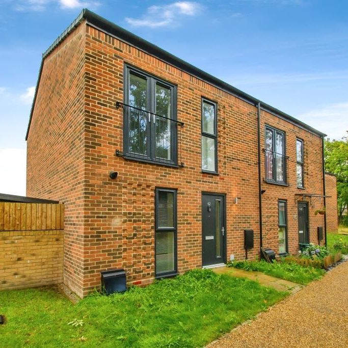 Room in a Shared House, Furlong Way, M6 - Photo 1