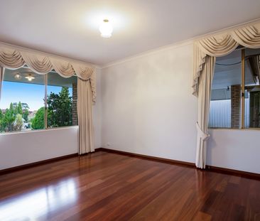 LARGE FAMILY HOME IN LEEMING HIGH SCHOOL ZONE! - Photo 5