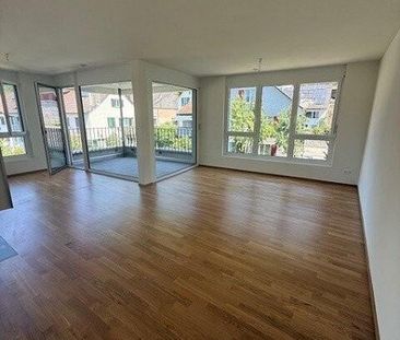 Helle und gemütliche 2.5-Zimmer-Wohnung mit schönem Balkon - Photo 5