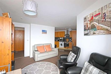 Station Avenue, Southend-on-sea, SS2 - Photo 3