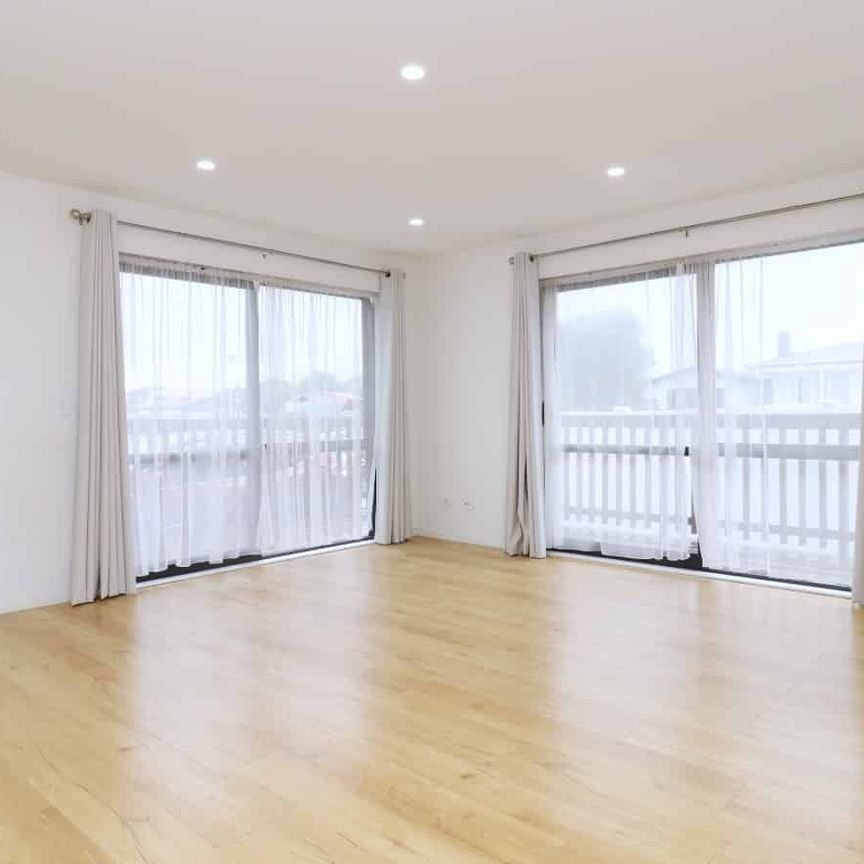 Mangere East standalone 4 bed 3 bath - Photo 1