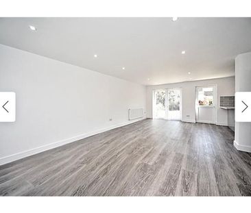 4 bedroom terraced house to rent - Photo 1