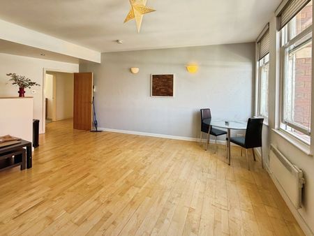 2 bedroom apartment to rent - Photo 2