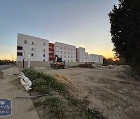 Location Appartement 2 pièces 42m² AVIGNON 84000 - Photo 2