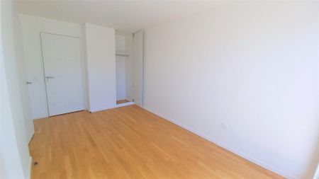 location Appartement F5 DE 102.23m² À CLICHY - Photo 2