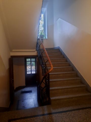 Czteropokojowe w kamienicy z tarasem i balkonami. - Фото 4